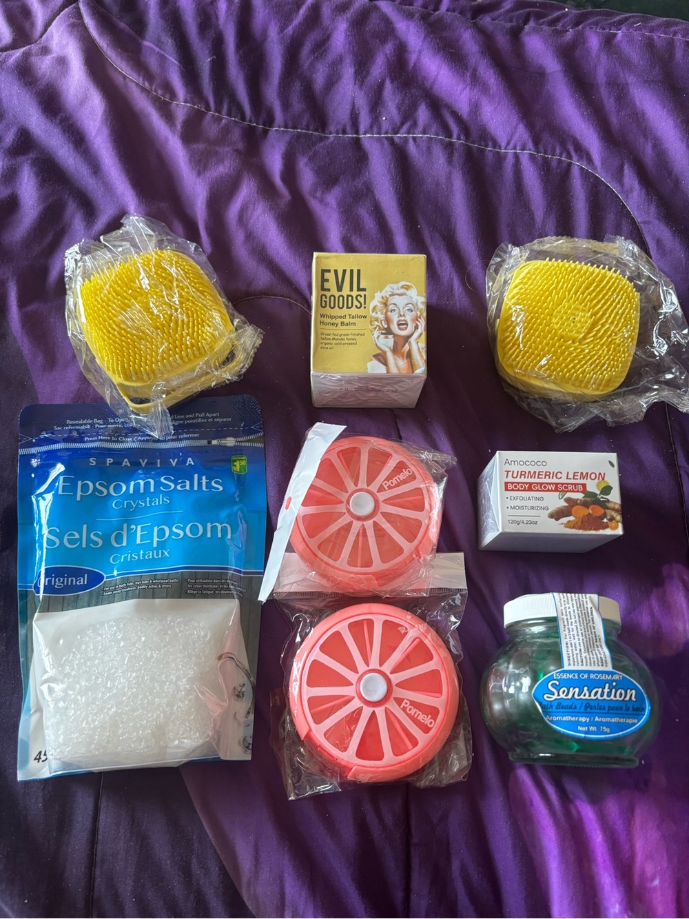 Assorted Home Spa Gift Set with Yellow Silicone Brushes and Pink Discs